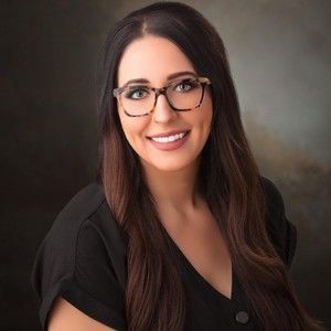 Meet your Posher, Alexandria